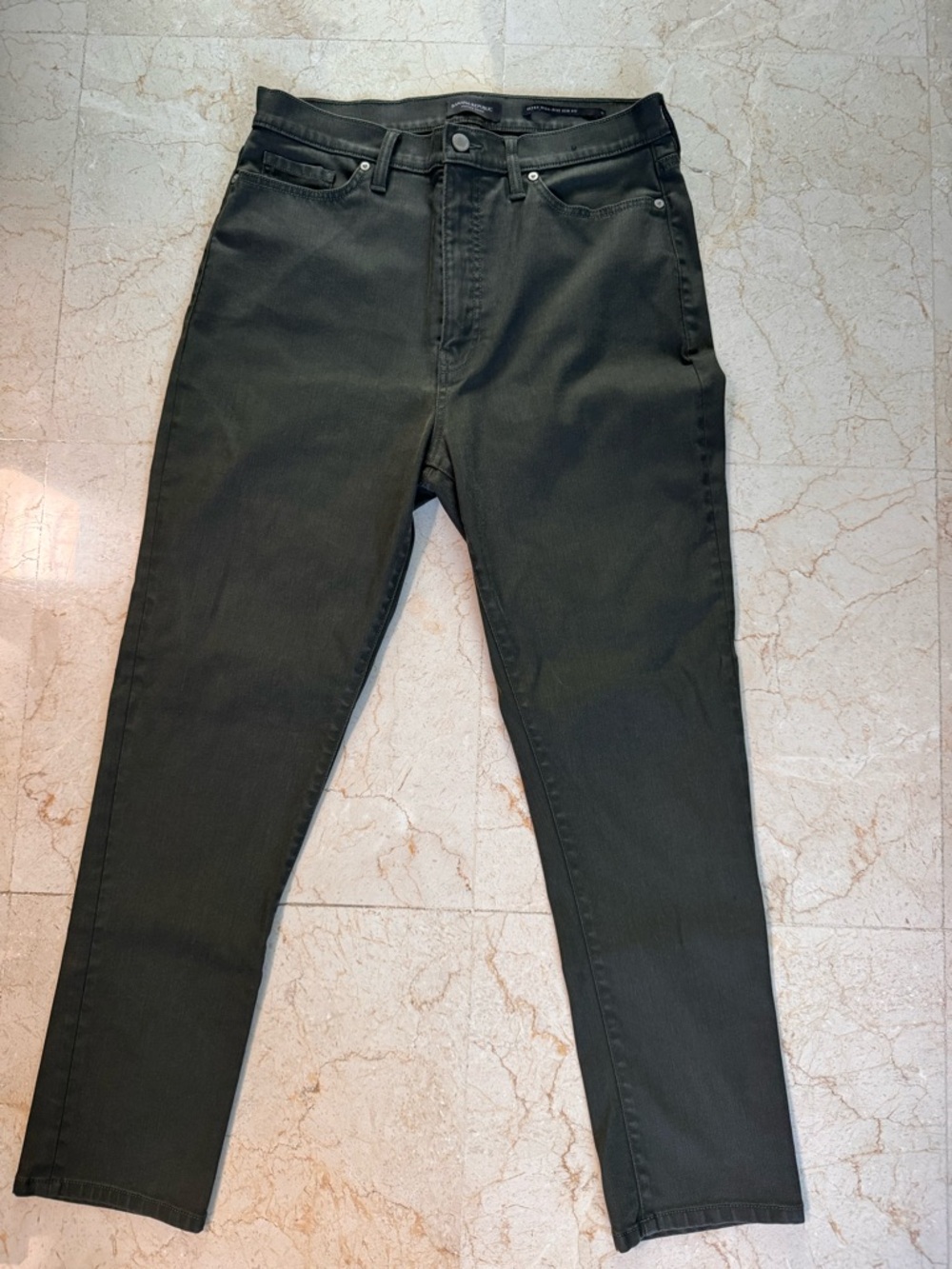 Banana Republic Womens Slim Straight Jeans in Olive